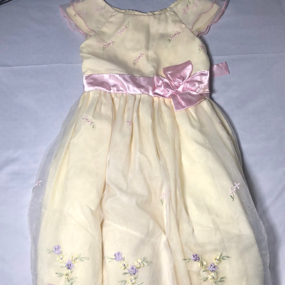 Beautiful springtime yellow dress